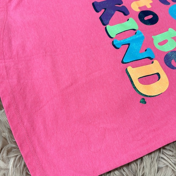 It’s cool to be kind tee - Picture 3 of 3